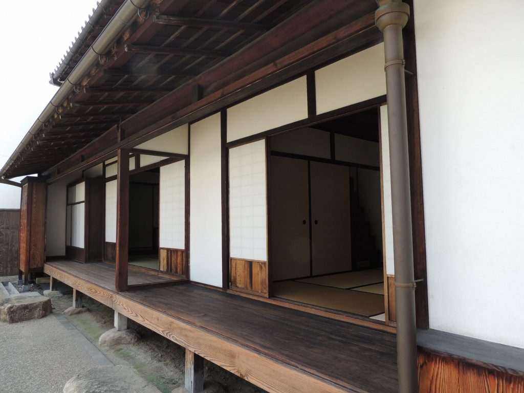 日本家屋の縁側、縁框