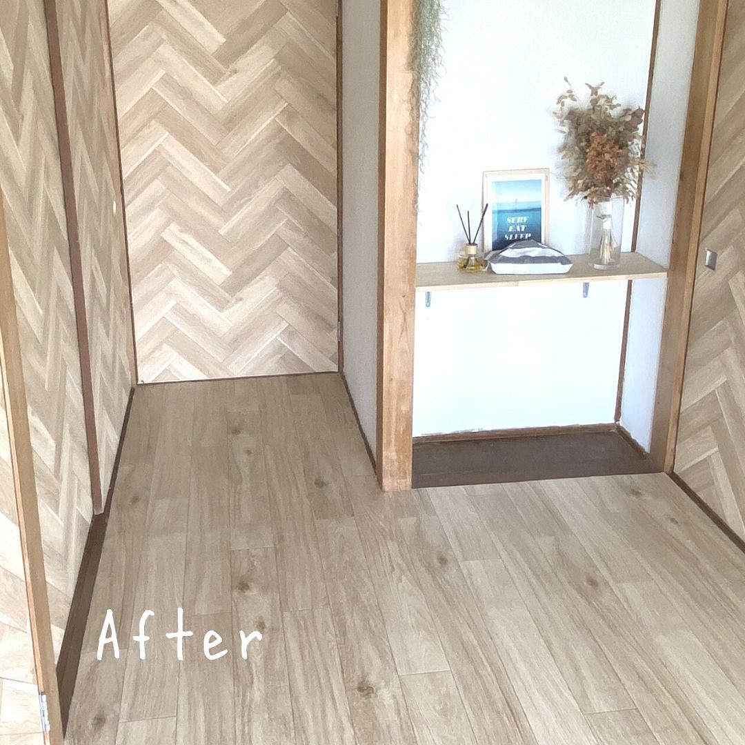 ナチュラルな木目柄のクッションフロアを玄関にDIY、明るく落ち着いた雰囲気に仕上がった実例