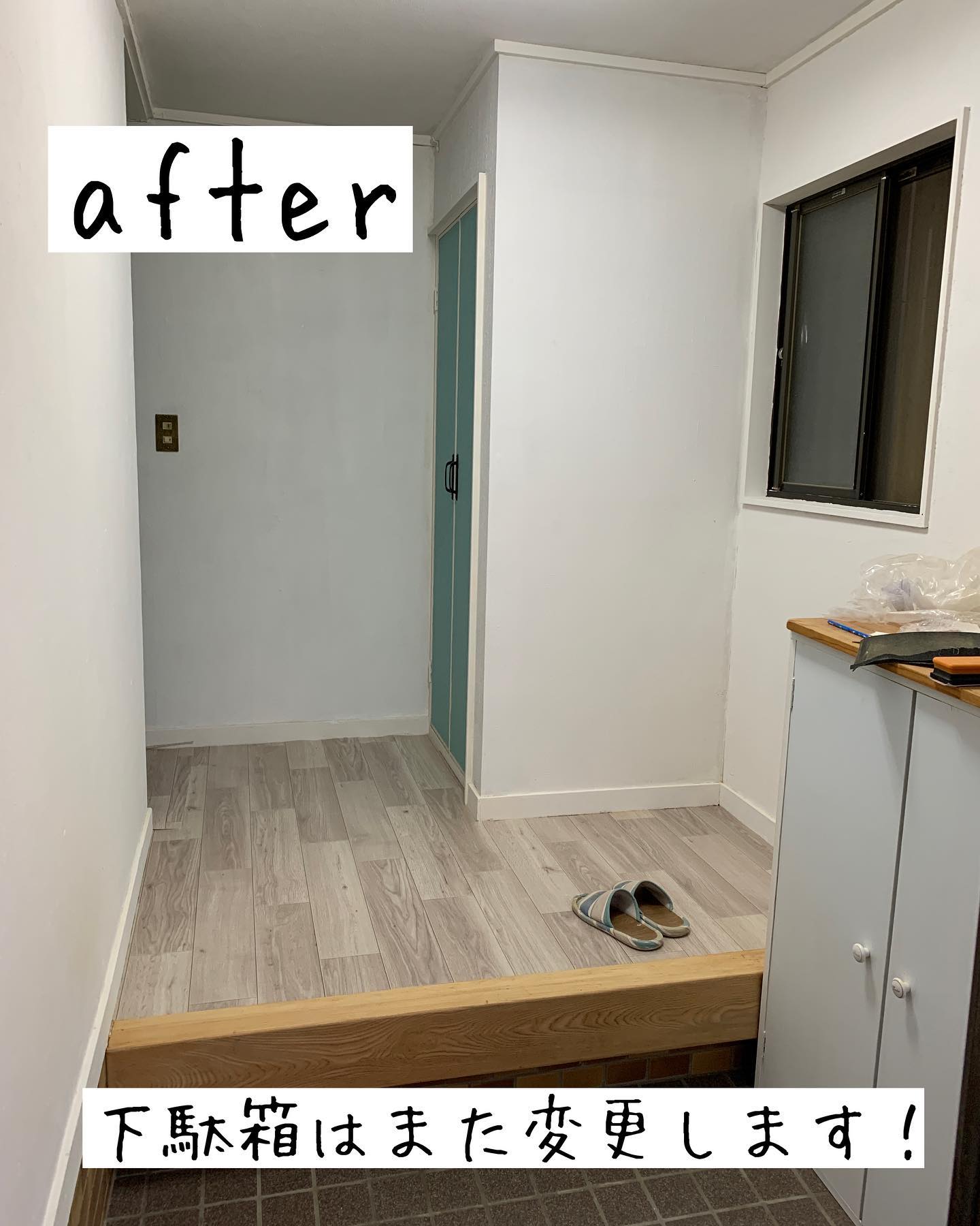 玄関にナチュラルな木目調の床DIYを取り入れ、明るくやわらかな印象に仕上がった実例。