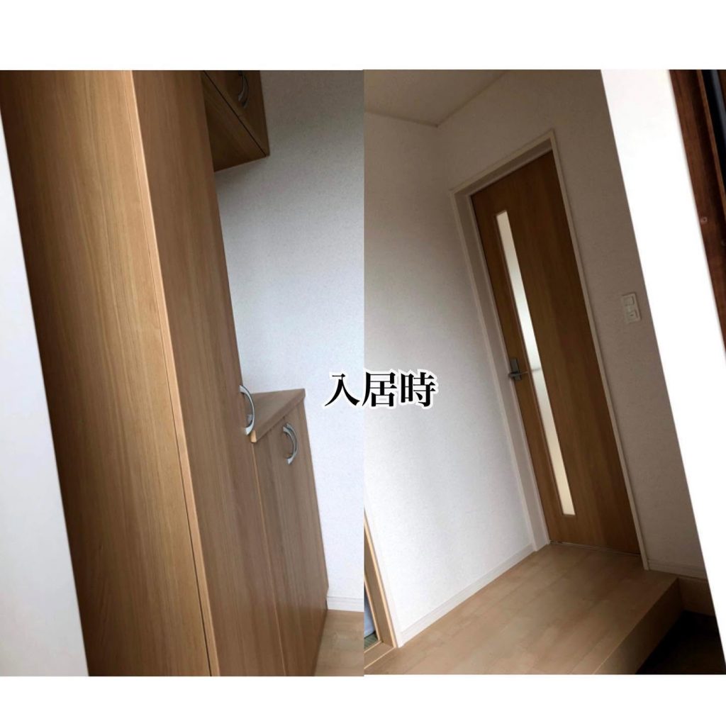入居時の玄関の様子。木目調の床と収納が写るビフォー写真。