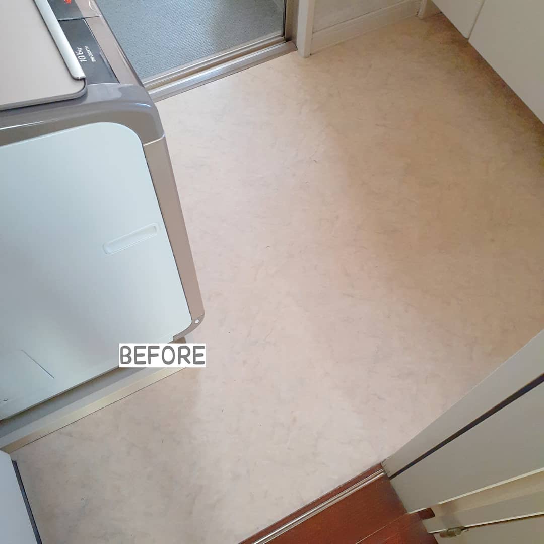 DIY前の洗面所の床のBefore写真